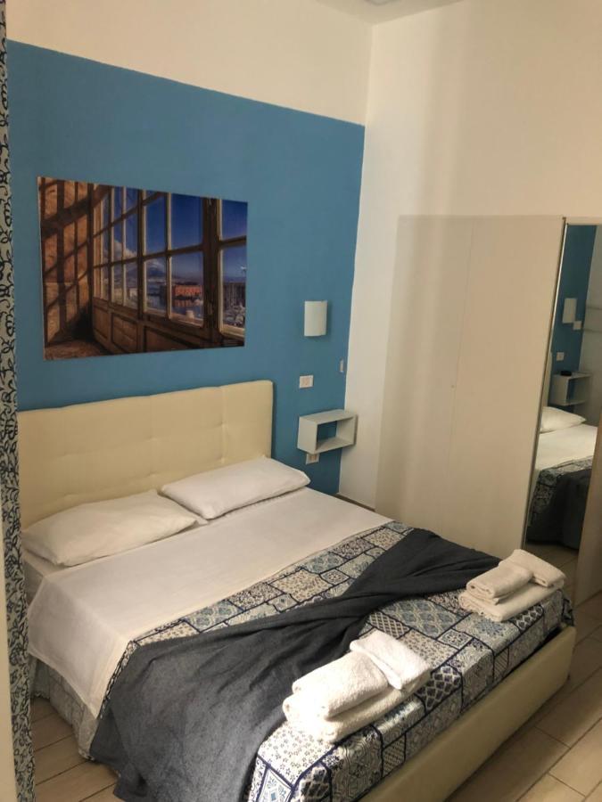 Bed and Breakfast Decumani Prestige à Naples Extérieur photo