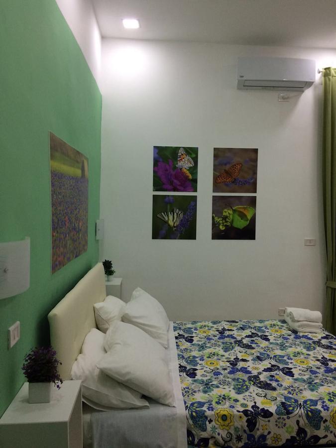 Bed and Breakfast Decumani Prestige à Naples Extérieur photo